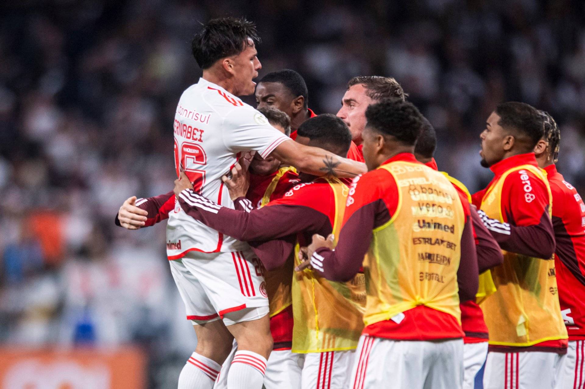 Alexandro Bernabei hits transfer roadblock as Celtic tell Internacional how much they want for defender