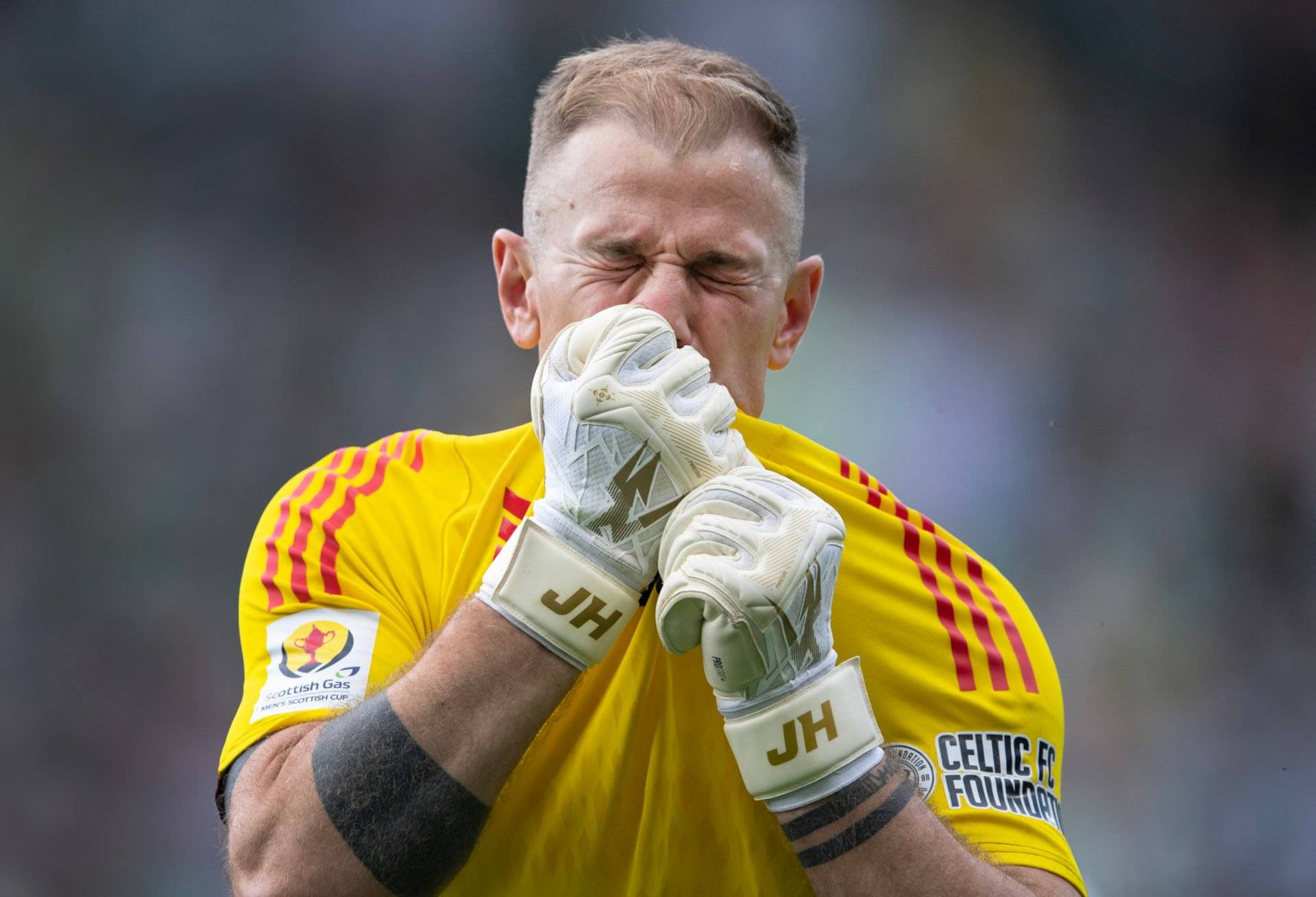 Joe Hart sends two Celtic stars classy Instagram message after Motherwell win