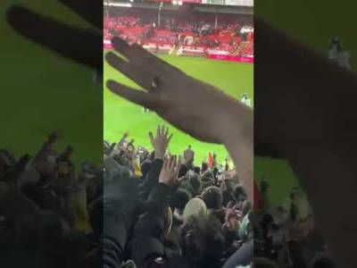 Come On Over To My Place Celtic Fans Celebrate Beating Aberdeen #celticfc #celtic #aberdeenfc #spfl