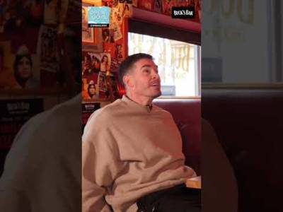 PADDY MCCOURT POPPING A SNUSS ON THE BENCH BEFORE BEING SUBBED ON ðŸ˜‚âš½ï¸ #football #podcast #funny