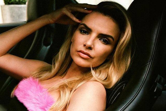 60 famous Celtic fans including sport stars, singers and actors &ndash; gallery