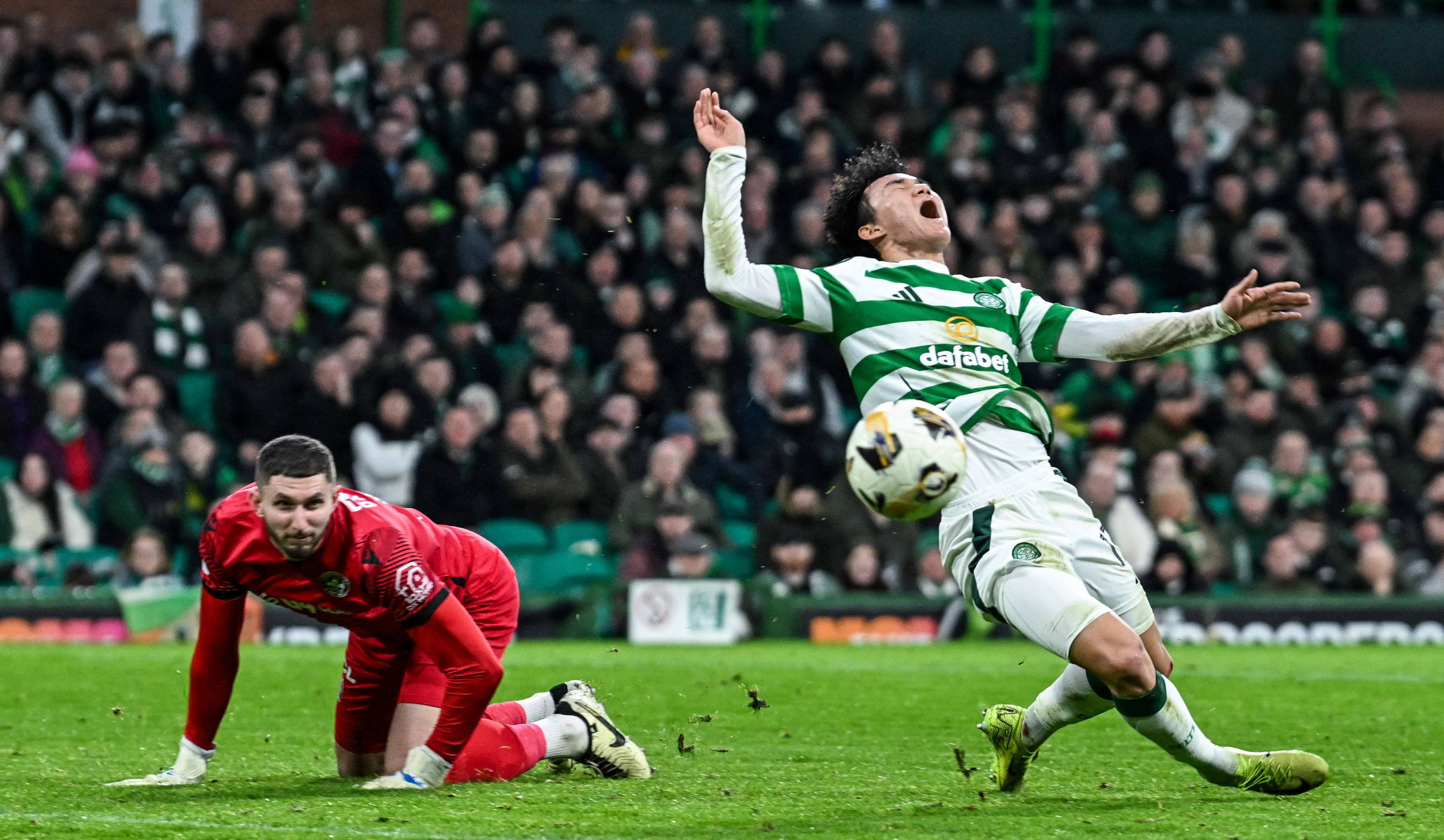 ‘It has to be...’ &ndash; Former referee sends frank 29-word summary on Celtic penalty award vs Motherwell