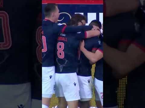 Akil Wright Scores A Screamer