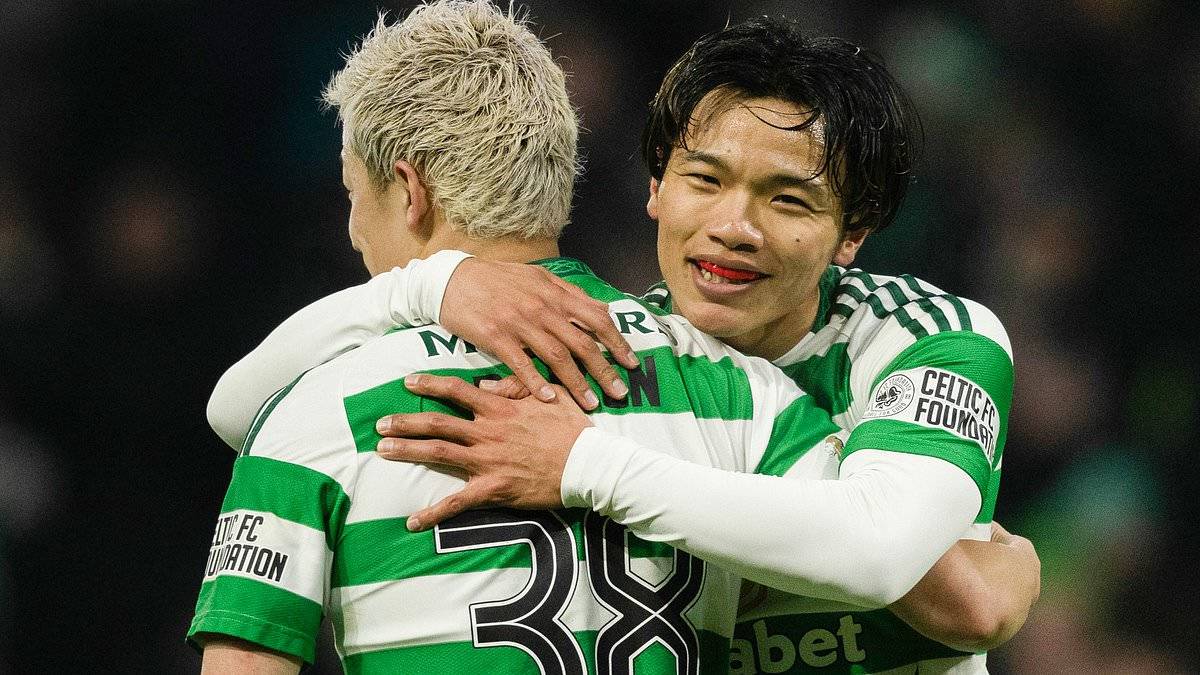 Celtic 2 Dundee United 0: Celtic &ndash; and their less-than-subtle supporters &ndash; on song as victory stretches lead at top of the table to a sweet 16