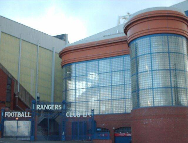 Superb Bear on Bear action captured as Rangers fans’ pelt Union Bears during Ibrox walkout as Celtic pain gets too much