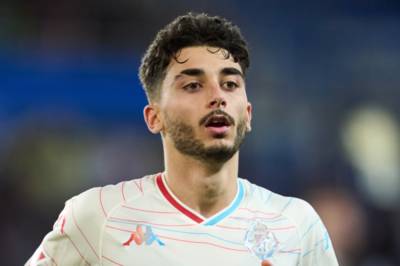 Celtic ‘weighing up’ transfer offer for Â£8.5m La Liga winger but face competition