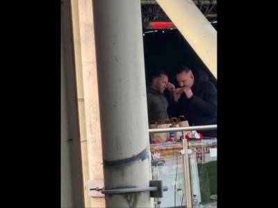 Kris Boyd Pie Muncher. Literally