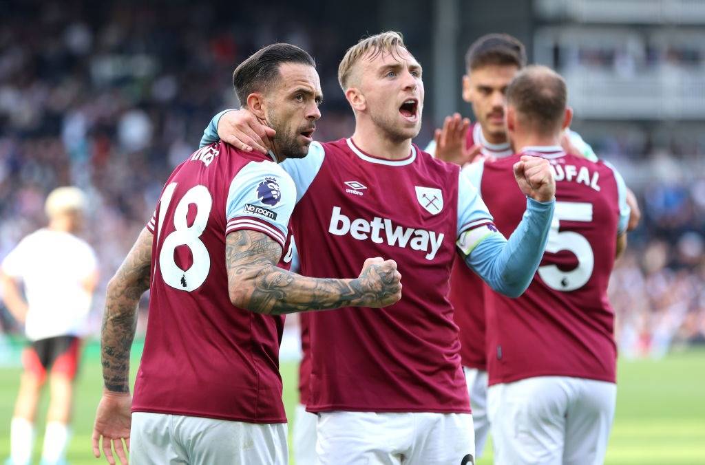 Everton + Leeds United joined by Celtic in transfer race for Premier League striker who’s ‘very good finisher’