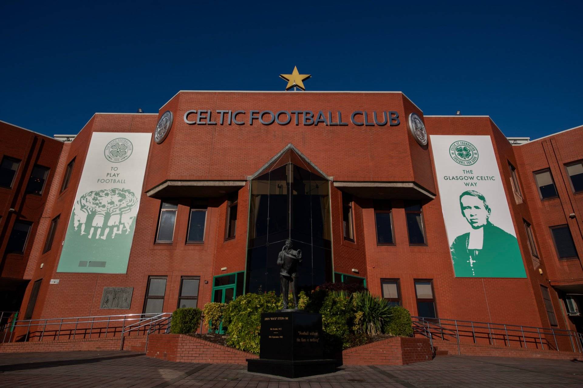 ‘You can’t’ &ndash; Gordon Dalziel clamps Hugh Keevins’ criticism of Celtic’s win vs Motherwell with Schmeichel point
