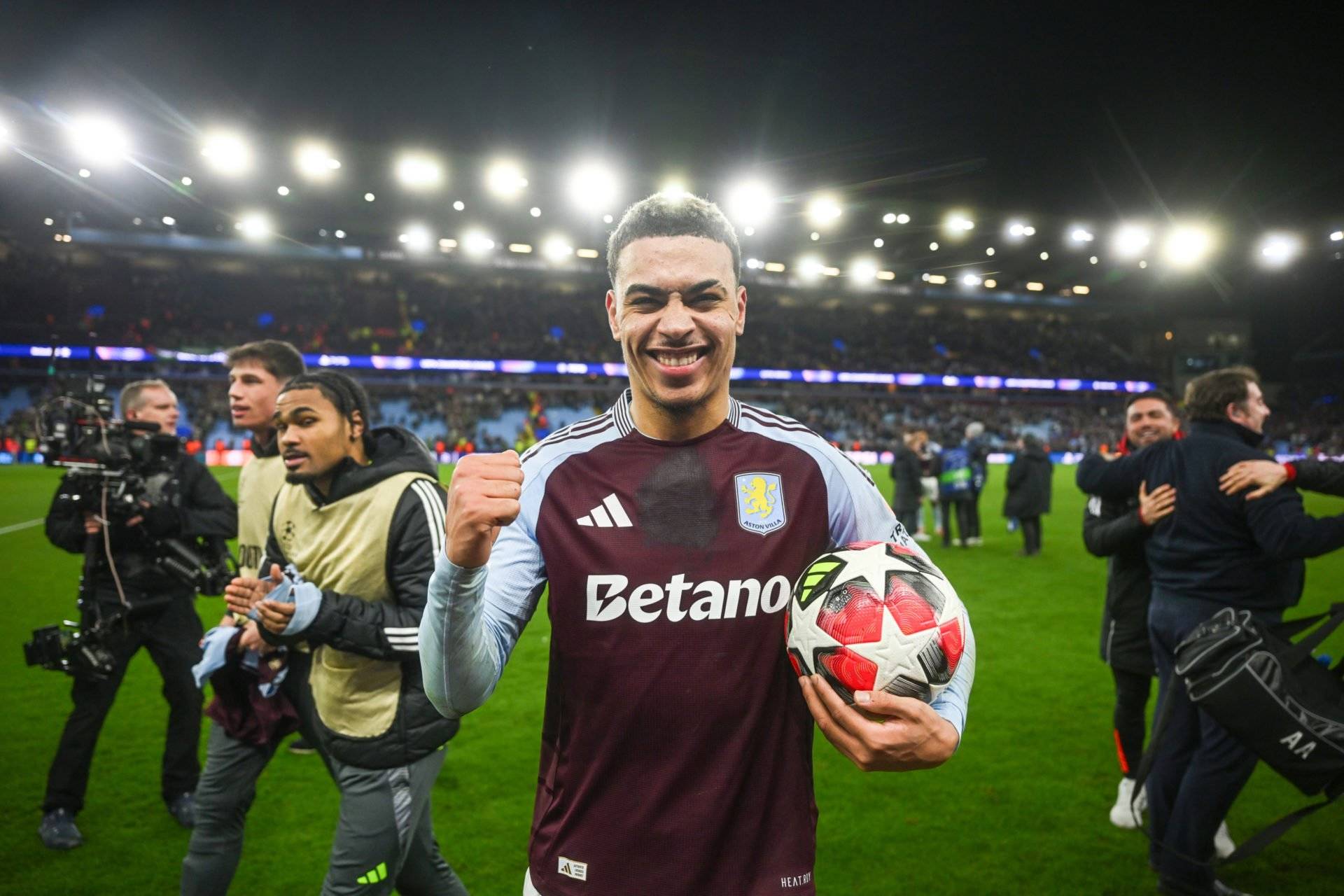 ‘I promise you’ &ndash; What Sky Sports man warned Aston Villa hero Morgan Rogers about Celtic fans