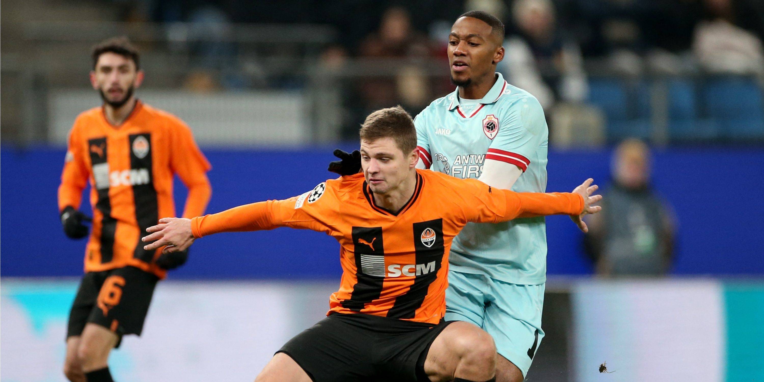 “Amazing” attacker says Celtic tried to sign him and hints at summer move
