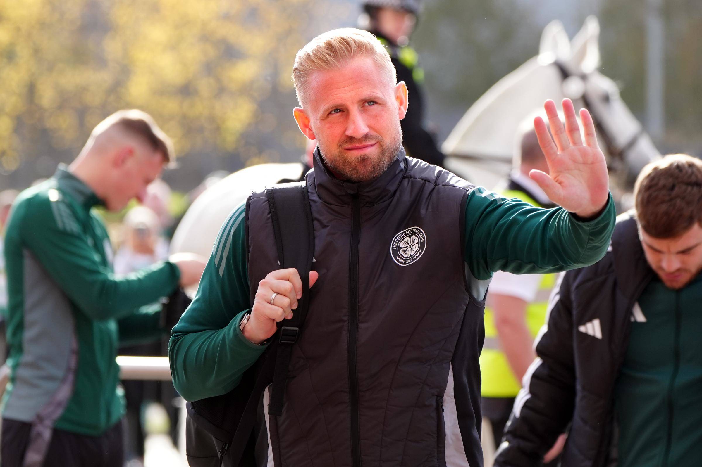 ‘I don’t like that word!’ &ndash; Schmeichel’s ‘age limit’ retort ahead of Neuer clash
