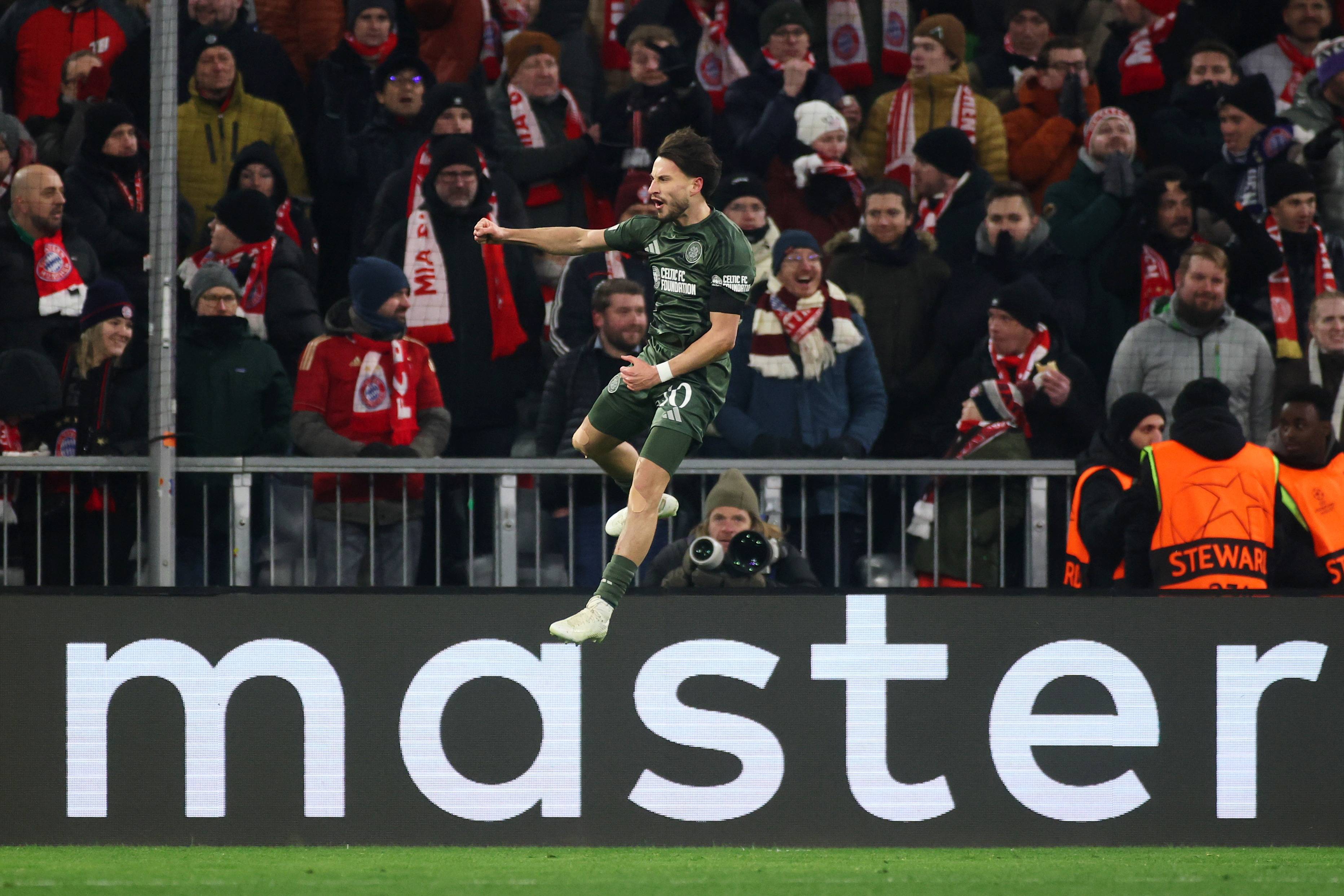Newcastle United backed to rock Celtic’s world with £25m bid for key star but pundit has caveat over Eddie Howe plans