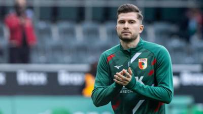 Elvis Rexhbecaj Makes Bold Claim About Augsburg Future Amid Celtic Rumours