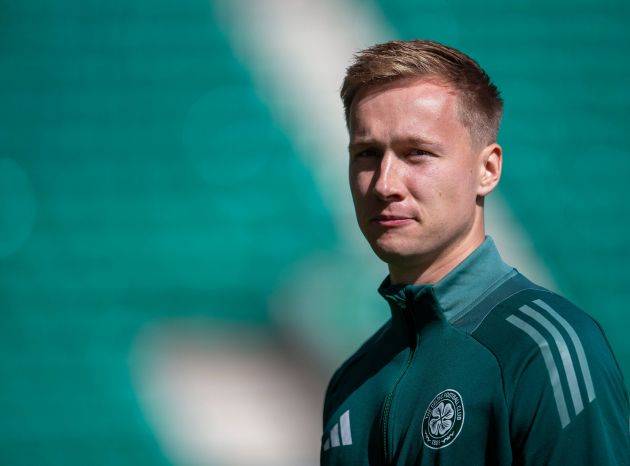 Celtic keeper Viljami Sinisalo set for league debut against Hearts