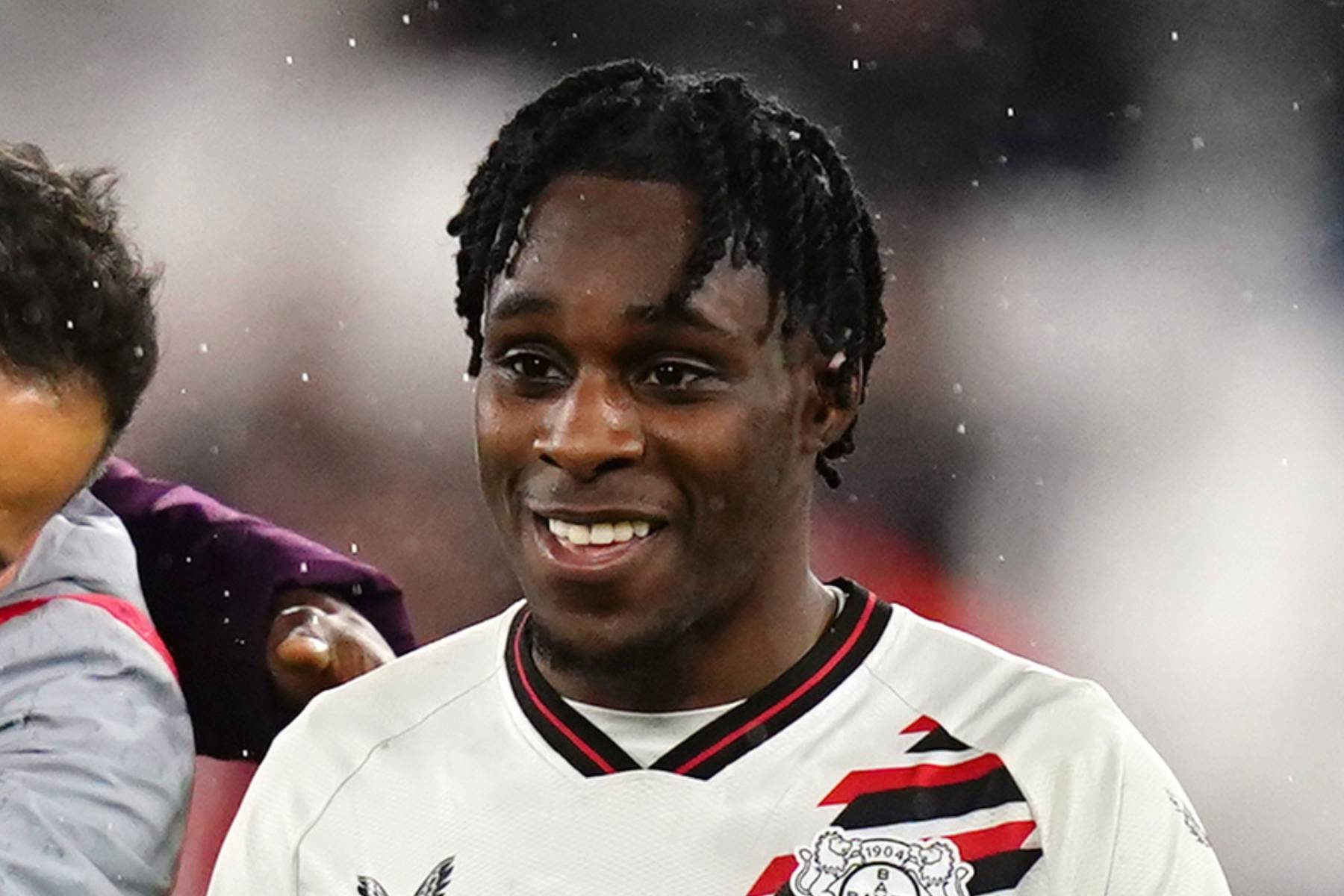 Celtic transfer windfall consequence as Liverpool ‘hold talks’ over Frimpong deal