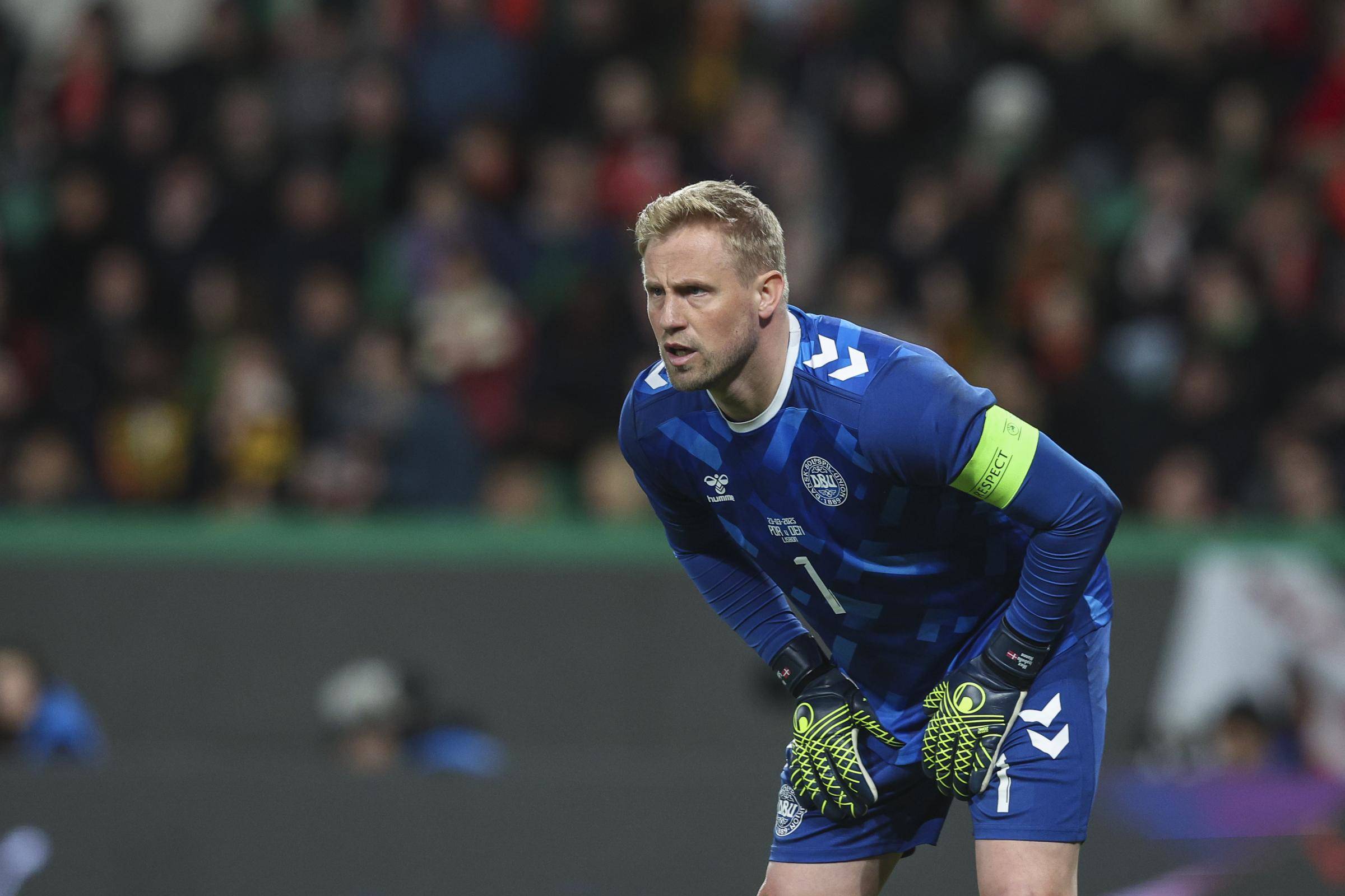 ‘It’s time to change’ &ndash; Ex-Arsenal hero slams Celtic keeper Kasper Schmeichel