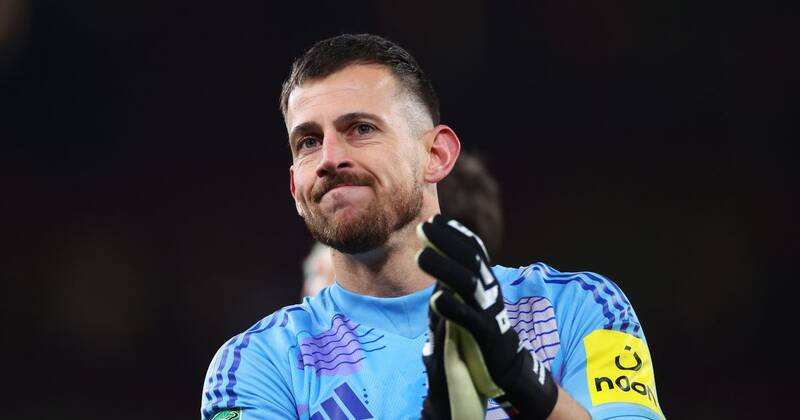 Martin Dubravka ‘back’ on Celtic transfer radar as Newcastle keeper braced for summer status change