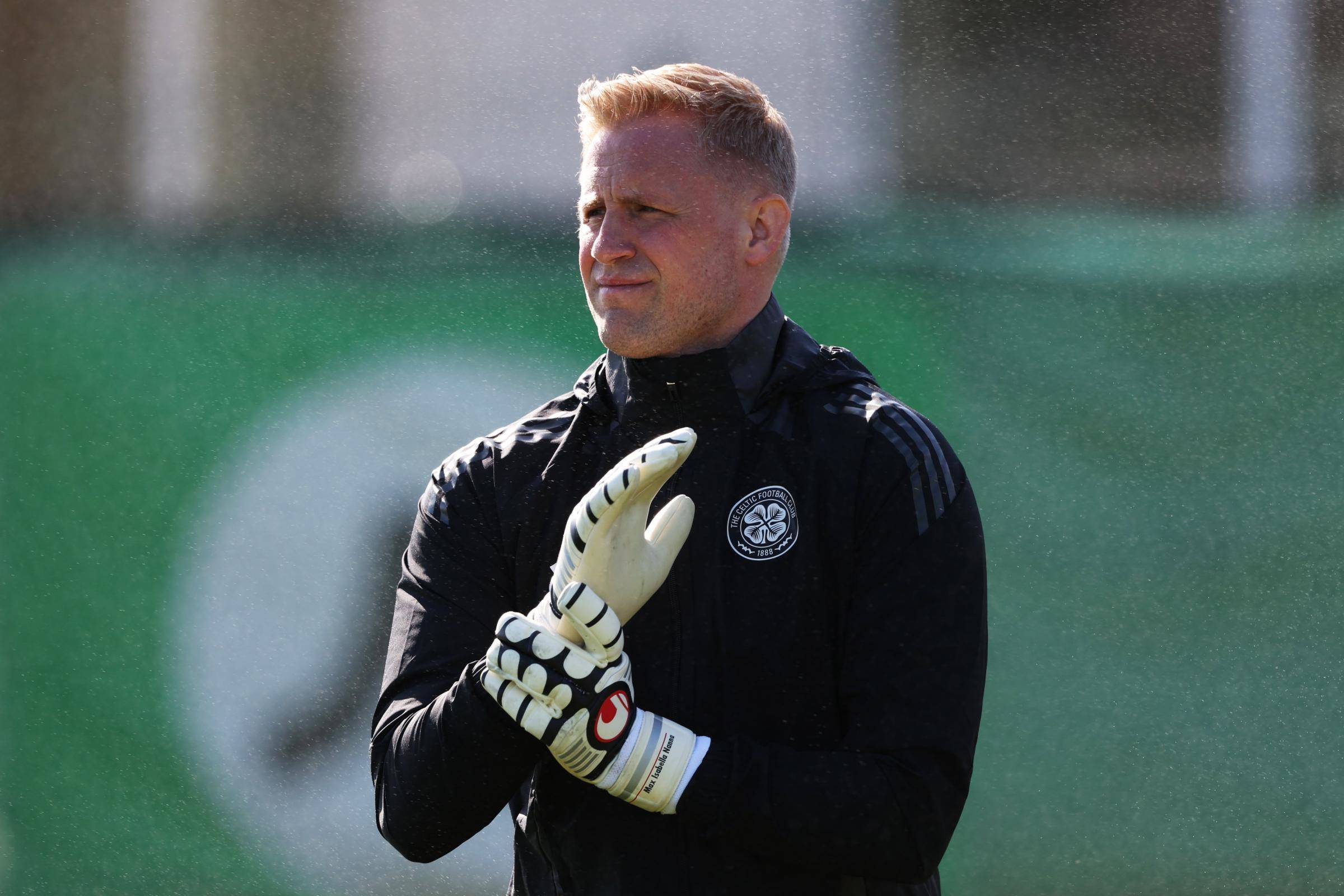 Celtic’s Schmeichel named alongside Courtois & Donnarumma as an elite goalkeeper