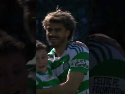 Young Celtic Fan Celebrates With Jota #celticfc #stjohnstone #scottishcup #football #celticfans