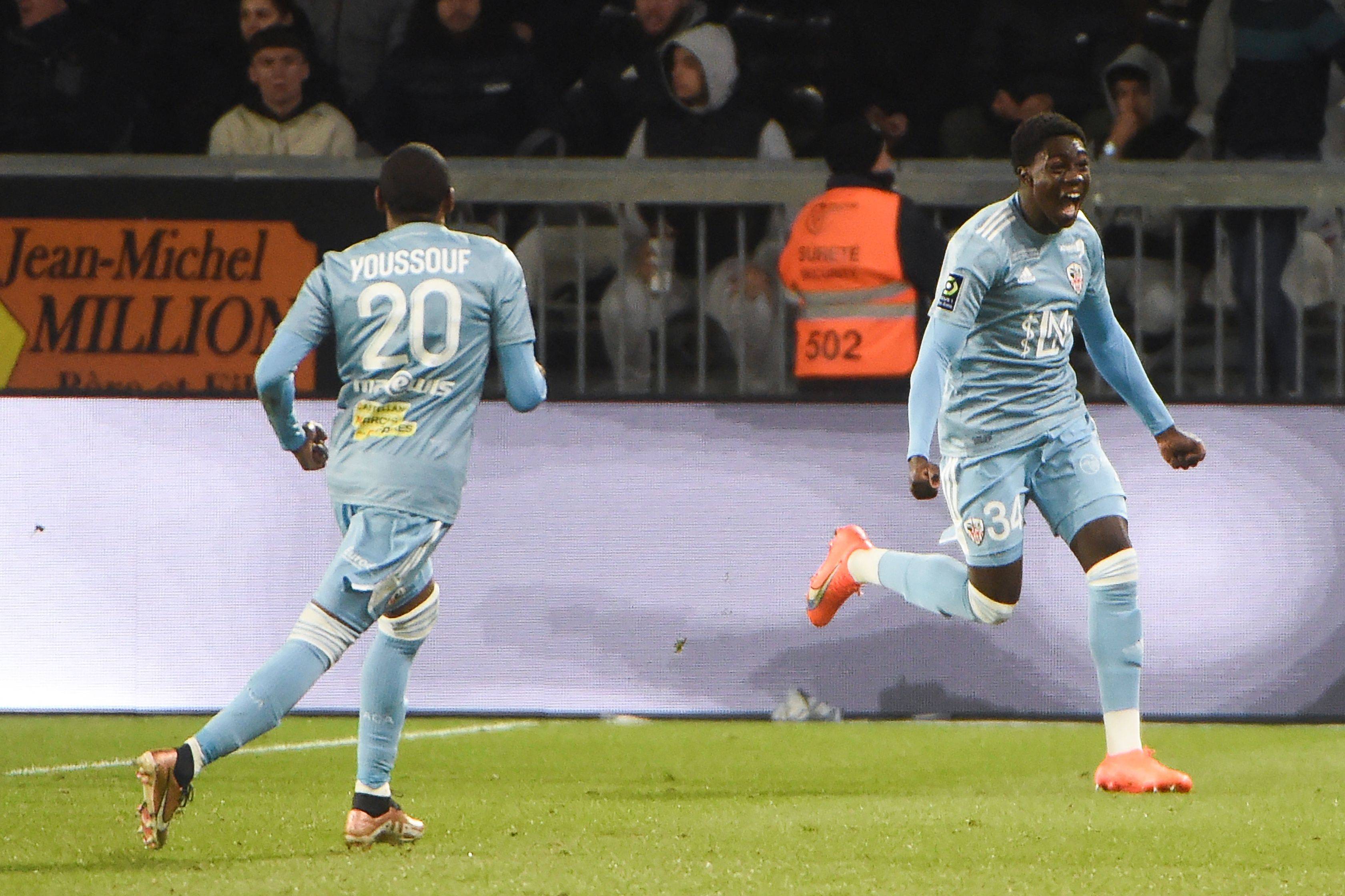 Celtic transfer news as 19 y/o French winger ‘monitored’ with one bid already tabled