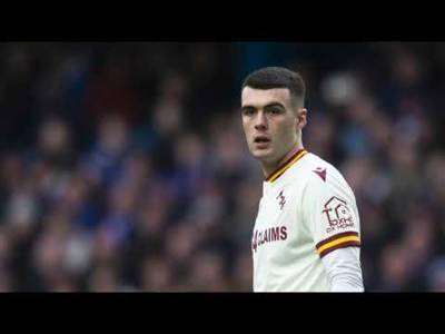 David Gray signs NEW Hibs deal | Could Lennon Miller be set for France?