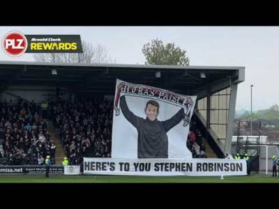 “HERE’S TO YOU STEPHEN ROBINSON” | St Mirren TIFO in honour of their manager