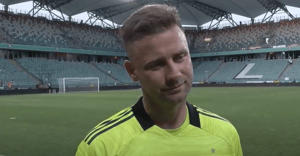 ‘What has he done?: Gordon Strachan finally breaks silence Artur Boruc’s Pope t-shirt vs Rangers, Celtic fans will love this