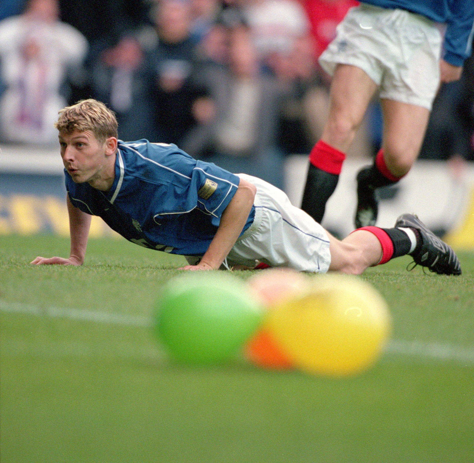 Flo to the rescue- former Rangers £12m flop wants to put on the brown brogues of dignity