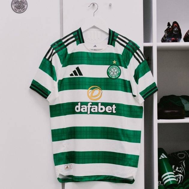 Looks like new Celtic shirt is a big hit with supporters