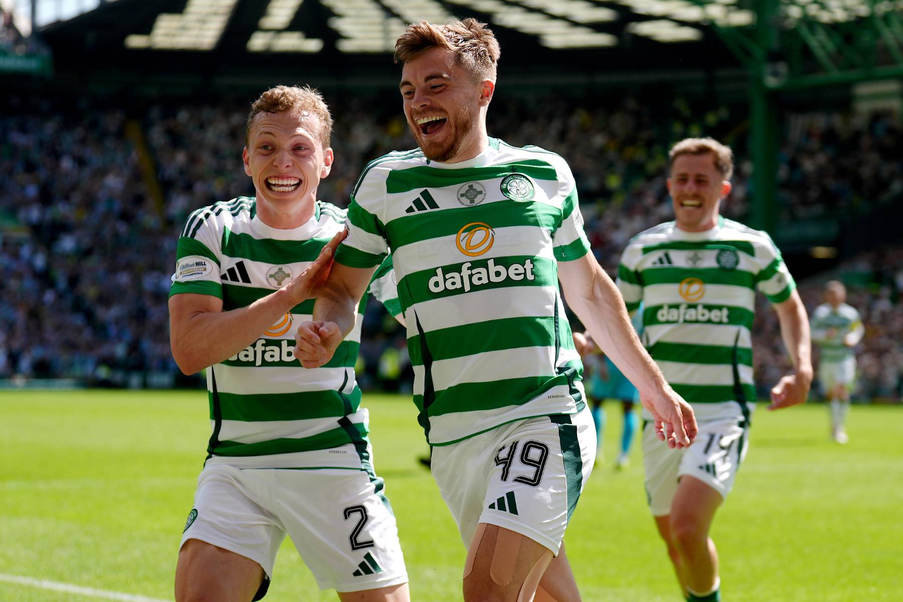 Celtic 1 St Mirren 1: Injury-time James Forrest strike salvages draw for champions