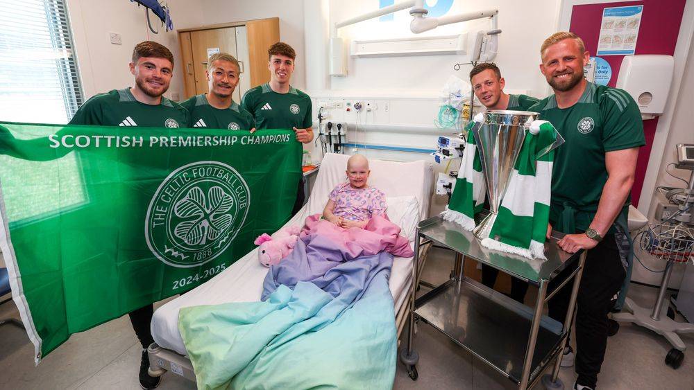Celtic stars in special Champions visit to Glasgow Children’s Hospital