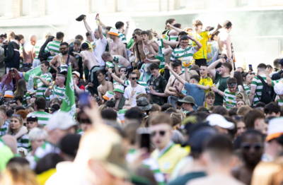 Unconscious people lined up on stretchers! the wildest report of the Trongate title party