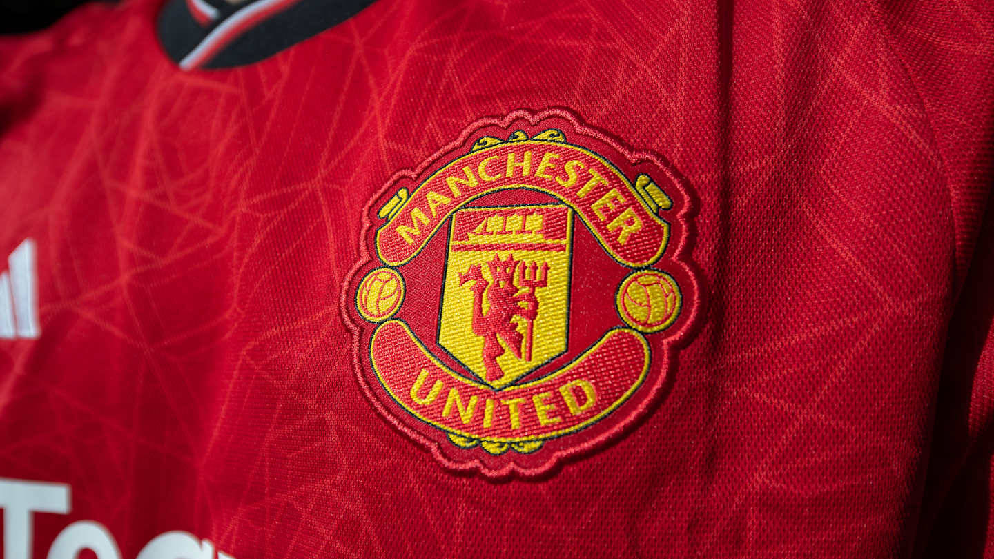 Celtic can sign Man Utd defender for free as Fabrizio Romano drops news