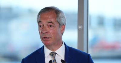 Nigel Farage issues Celtic Scottish Cup jibe as heckled Reform UK leader sucks up to Aberdeen crowd