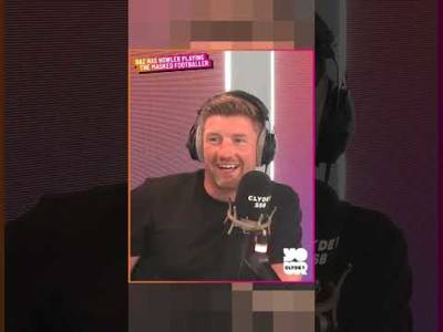 Gordon Dalziel has another absolute HOWLER guessing who the Masked Footballer is!