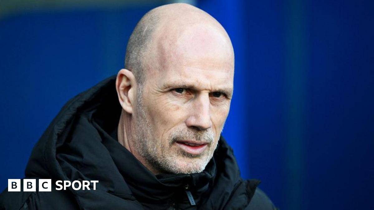 Clement urges Rangers to show ‘more patience’
