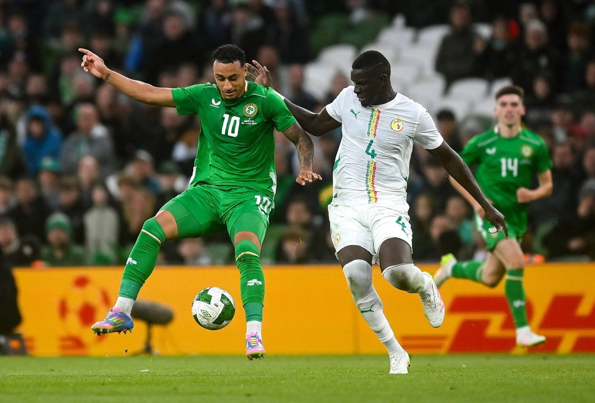 Celtic’s Adam Idah sent Republic of Ireland warning despite national boss’ Senegal praise