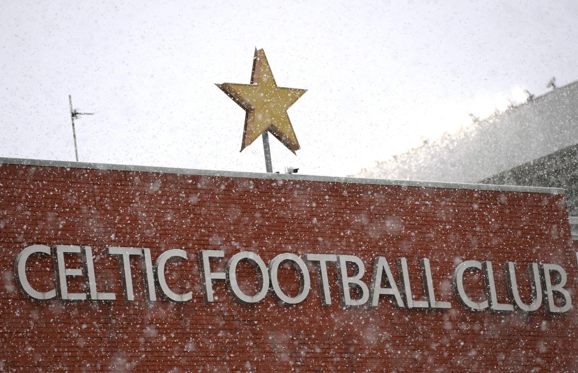 ‘Sublime’ midfielder Celtic want to sign lauded by national media after ‘outstanding’ performance