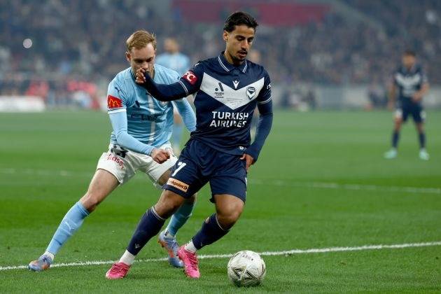Former Celtic winger Daniel Arzani has joined Robbie Keane at Ferencvaros
