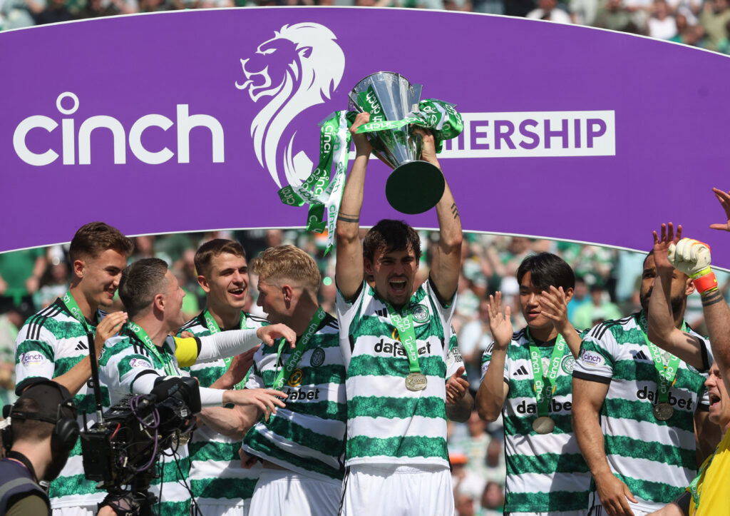 Roma Plot Move for Ex-Celtic Midfielder