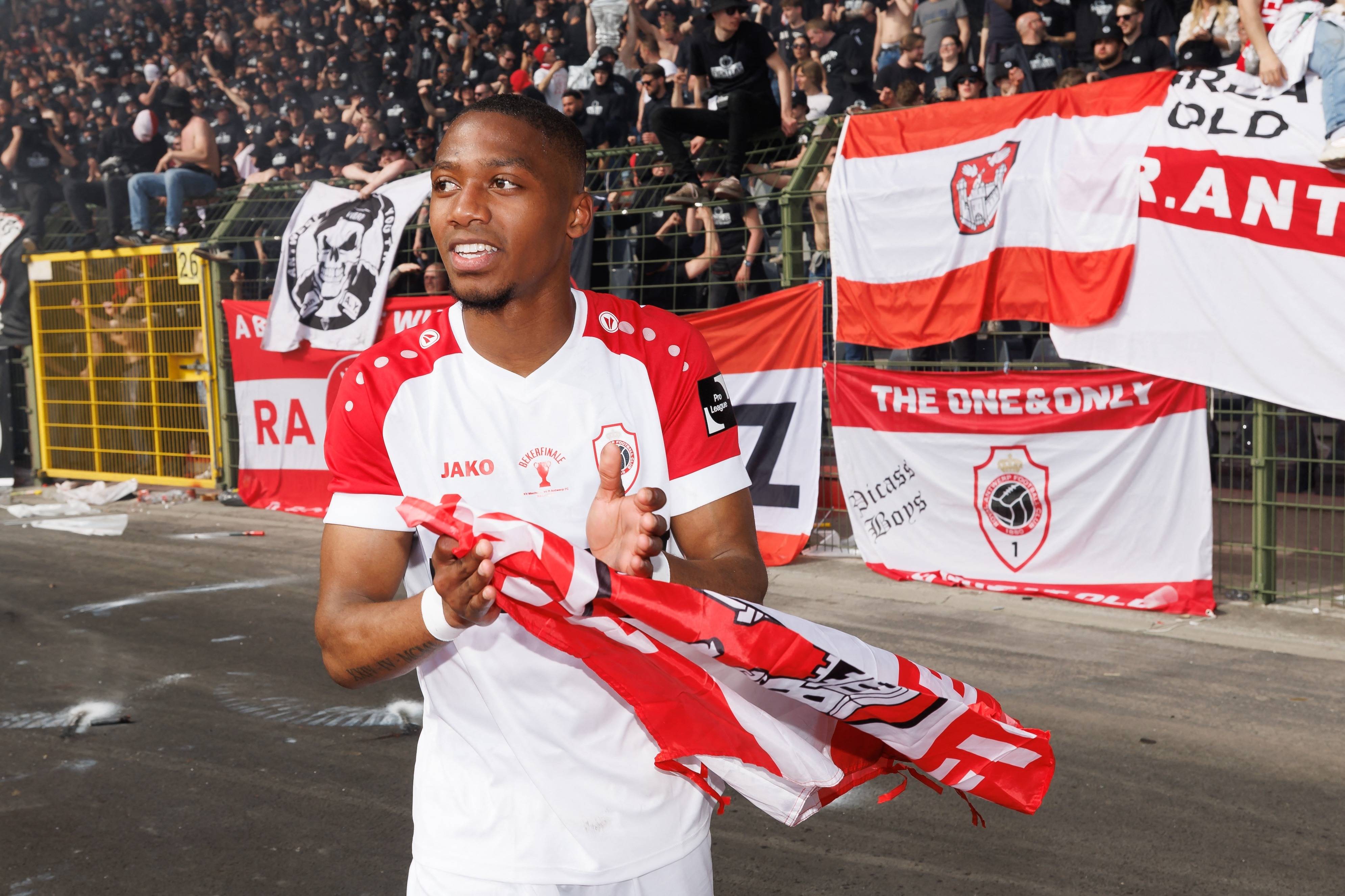 Celtic transfer pursuit that looked dead and buried ‘still alive’ as club in talks with star ‘keen’ on Parkhead move