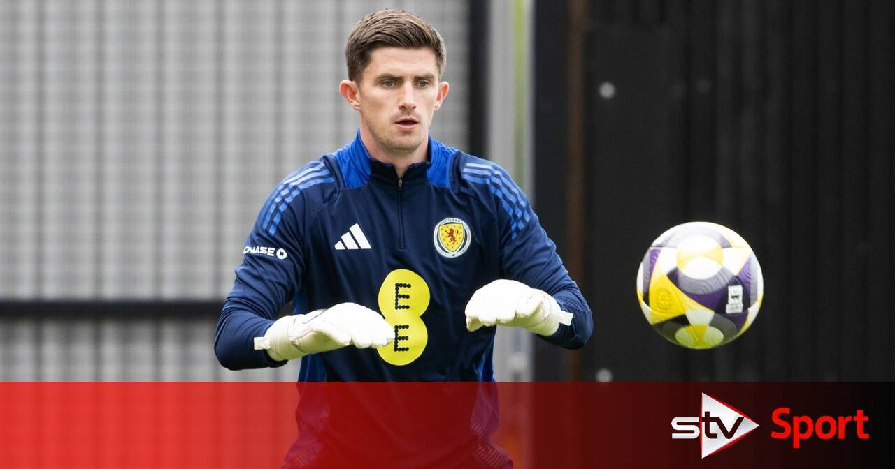 Celtic sign former Aberdeen goalkeeper Ross Doohan on three-year deal