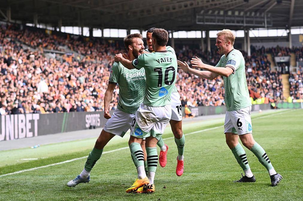 Former Celtic player teams up with ex Hoops teammate as Parkhead experience plays part in English transfer