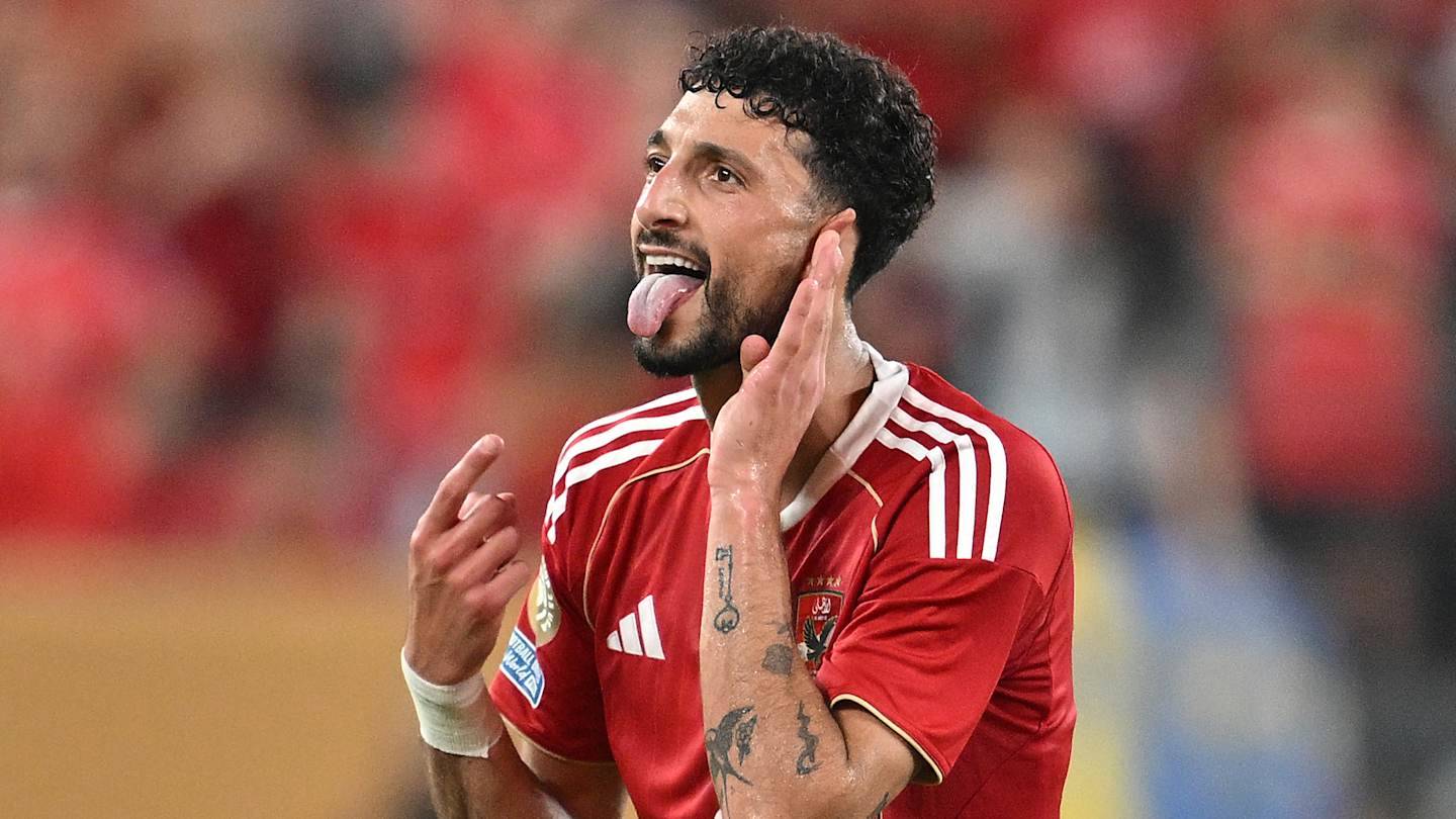 Celtic make last-minute £3.8m bid for Club World Cup hero