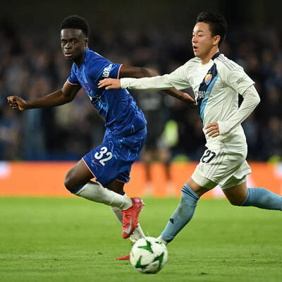 Djurgården Boss Breaks Silence on Celtic Left-Back Target