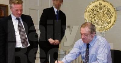 David Murray tarnished Rangers legacy and naive fans falling for Peter Lawwell nonsense must remember one thing – Hotline