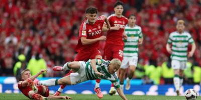 Celtic target’s club confirms exit as he’s spotted boarding flight to UK