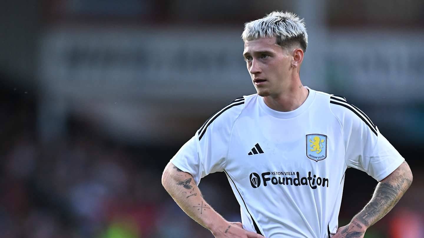 Aston Villa tipped to accept Celtic offer only on one condition