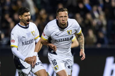 McGowan names Justin de Haas as Celtic transfer target